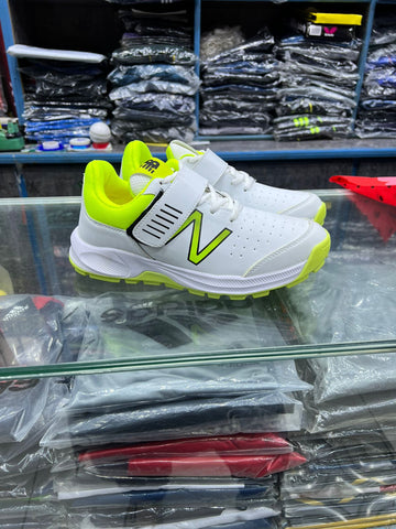NB CRICEKT SHOES
